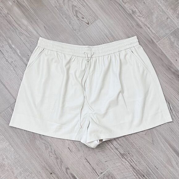 NEW Good American Better Than Leather Shorts Elastic Waist Bone Size 6 3XL - Picture 13 of 16